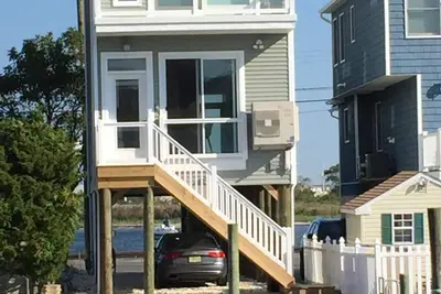 Image de Maison neuve sur la baie. Vues magnifiques et proche de la plage et de la promenade