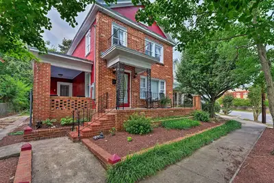 Image de Nouveau! New Bern Home w \/ Yard, Grill + Emplacement accessible à pied