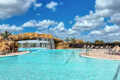 Image de Parcours de golf d'Arnold Palmer, Tennis, Piscines chauffées, Résidence sécurisée, Pétanque, Clubhouse, WiFi, Ascenseur