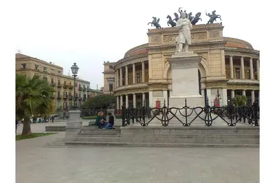 Image de Appartement Piazza Politeama, appartement au troisième étage