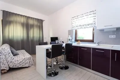 Image de Appartement dans Pakoštane avec terrasse, Climatisation, Wifi, Lave-vaisselle (3475-3)