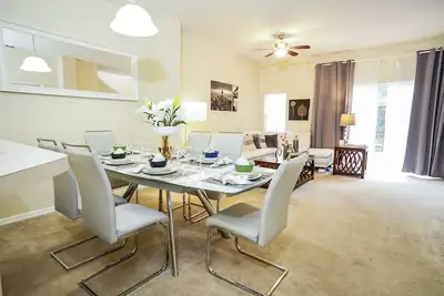 Image de Maison incroyable, près de Disney et de toutes les attractions! !