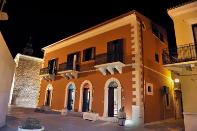 Image de B & B \"Al Teatro\" au coeur de Comiso