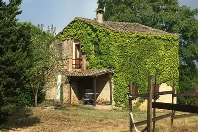 Image de Appartement dans une ferme pour les familles avec piscine