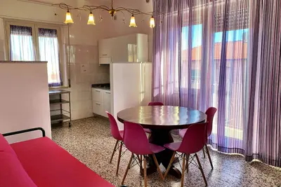 Image de grand et lumineux appartement Ă 200m de la plage (Cavour 6)