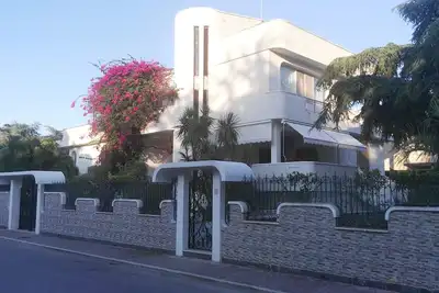 Image de Villa Mary, style et détente à deux pas de la mer