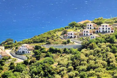 Image de Villa en residence en nature entre la mer, le soleil et la terre à Capo d'Orlando