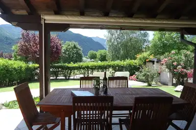 Image de grande maison, jardin, 5 personnes, 200m du lac / plage
