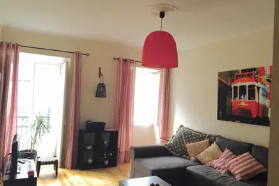 Image de Appartement au centre-ville - 2 chambres à coucher Wifi