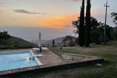 Image de La Tour - Visite de la Vallée et du Coucher de Soleil - Wii & Piscine Parfait pour 4/5
