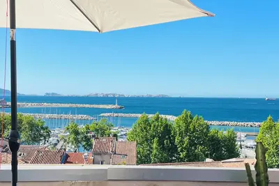 Duplex de charme rénovée, vue mer