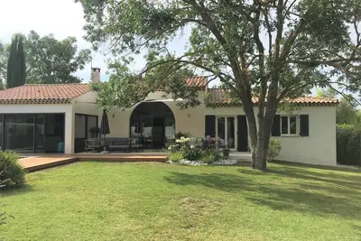 Image de Magnifique Villa contemporaine avec piscine dans un écrin de verdure