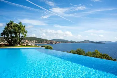 Spectaculaire privé luxe 6 b sur la mer vue imprenable excellent emplacement Sw