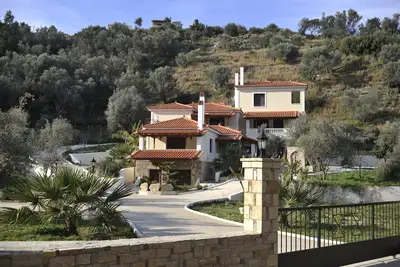 Image de Appartement 'Ira' à Kerveli Villa de luxe, piscine, Folklore Museum & Dive Center