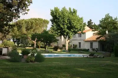 Image de Appartement romantique dans le parc national, à 10 minutes en voiture d'Arles