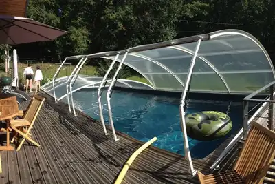 Image de Belle maison tout confort, domaine de 50 hectares, piscine au sel