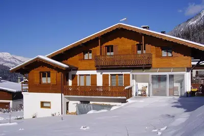 Image de Appartement  Dans Chalet  70 M2, 3 ch ind, Les Contamines Montjoie 74 170