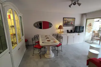 Image de Antibes Appartement 3 étoiles 2 Pièces 48m2 + terrasse 12m2
