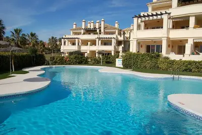 Image de Appartement avec Piscine Commune