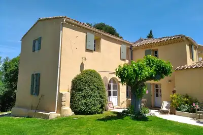 Image de Mas du XVIIème de 250m2, et maison d’amis de 100m², sur une propriété de 2, 5ha