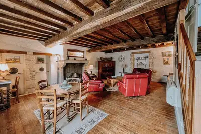 Image de Accueil charmant dans Quaint Vinification Village