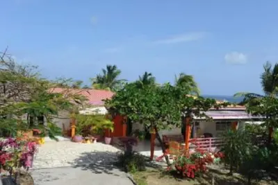 Image de En Martinique à Sainte Anne: villas jumelées dans un beau jardin près des plages