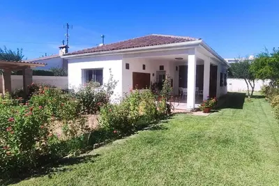 Image de Luxury villa with sea views in Torredembarra · Vil