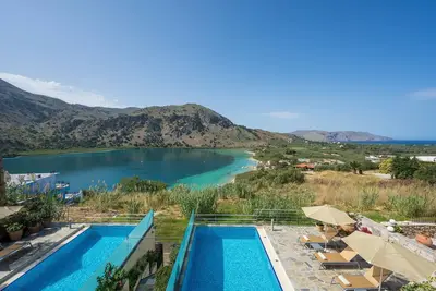 Image de Family villa w/ Private Pool, Amazing Views of Kournas Lake, Walk to Restaurants