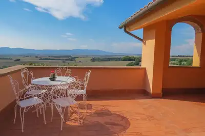 Image de Appartement dans maison mitoyenne avec terrasse et vue panoramique, 5 personnes