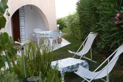 Image de A Cagnes sur mer beau studio dans villa avec terrasse jardin et parking