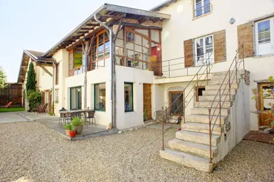 Image de L'Atelier Suspendu : appartement tout confort pour 5-6 pers aux portes de Lyon