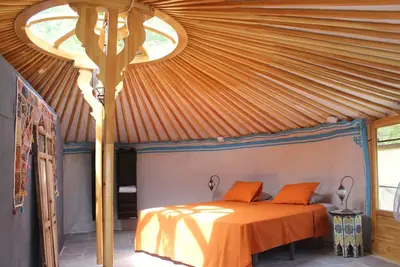 Image de Casa La Nuez B&B, yourte, salles de bains spacieuses, WiFi gratuit, terrasse, piscine, jardin
