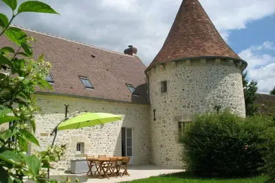 Image de Gîte familial avec jardin, proche chemins de randonnée, idéal pour 12 pers. avec salle de réception
