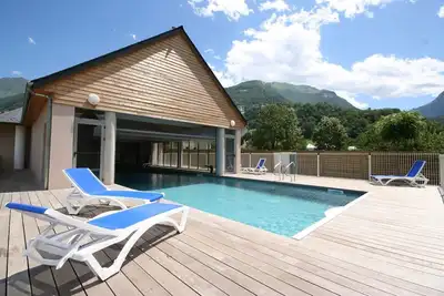 Image de Appart. confort en résidence avec piscine et vue montagne