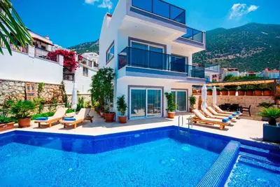 Image de Villa de 3 chambres, vue sur la mer, la piscine peut être 100% privée