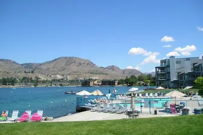 Image de Lac Condo face A Waterfront de Peterson