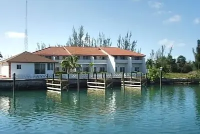 Emerald Cay Condo-Notre joyau au paradis - Taino Beach-Lucaya