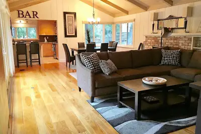 Image de Pebble Beach Cottage, Ă pied de la plage et 17 Mile Drive