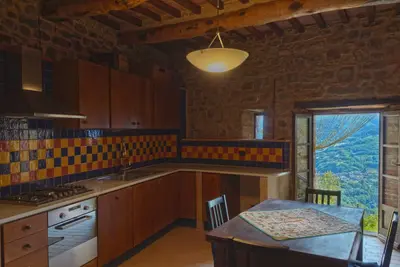 Immense appartement médiéval dans une villa toscane historique, 100% rénové + piscine