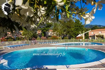 Image de Mini villa 2* climatisée avec vue piscines et jardin, plage à 500 m, pour 4 pers