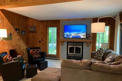 Image de 3 Br \/ 2ba Home Sleeps 10 - 1 Mile Fr Mt Snow!