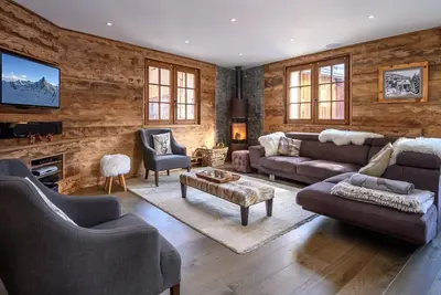 Image de Chalet Le Houx, charmant chalet au coeur du village