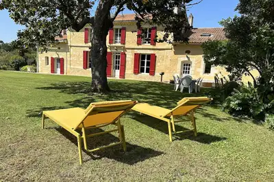 Image de Maison familiale sur un vignoble Bordelais dans un cadre bucolique