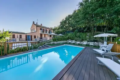 Image de Maison de campagne La maison de Carla-Pool et Wi Fi Free-Two-Room Apartment à 3 km de la Mer