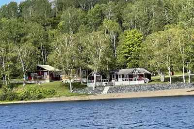 Image de étapes Calme et serein, à l'eau, la natation, la pêche, la randonnée, la nature tout autour