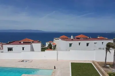 Image de Villa exclusive à Tanger, vue sur la mer, piscine privée et accès à la plage