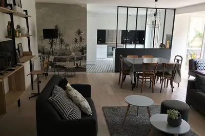 Image de Grand appartement de 60m2 avec terrasse quartier St-Enogat - Dinard
