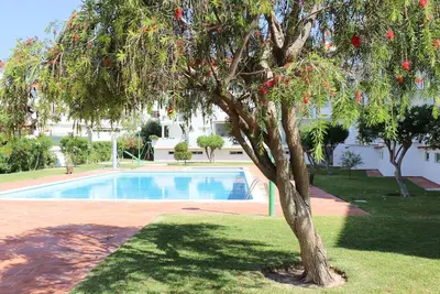 Image de Grand appartement, 6 couchages, à proximité du centre-ville et de la plage