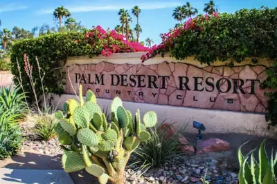 Image de Excellentes vues et flambeau de Palm Desert!