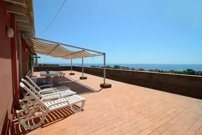 Image de Front de mer 2-pièces avec Perfect View sur la mer et l'Etna